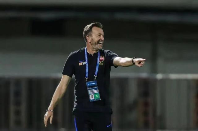 1629982930859055999.jpg 卡洛斯.jpg